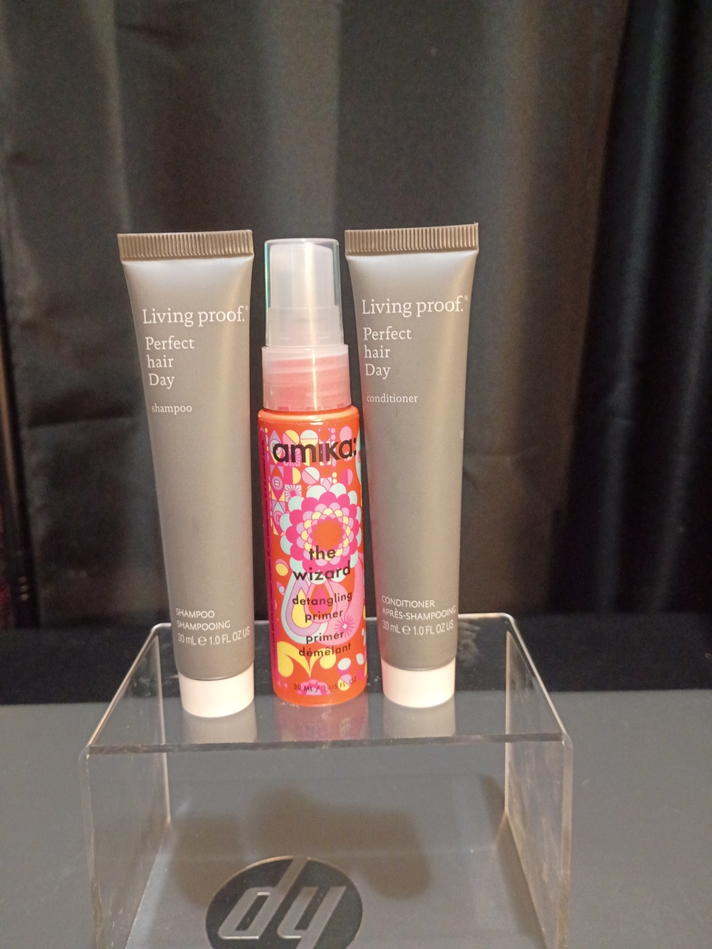 amika The Wizard Detangling Primer & Living Proof